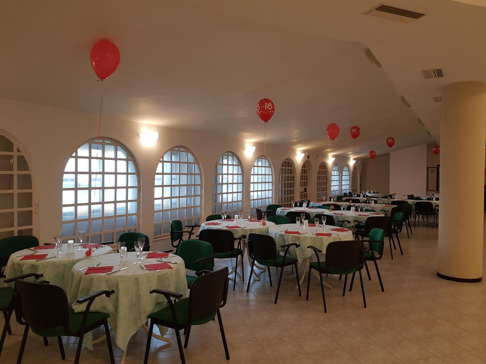 Hotel Cormoran Cattolica Exterior photo