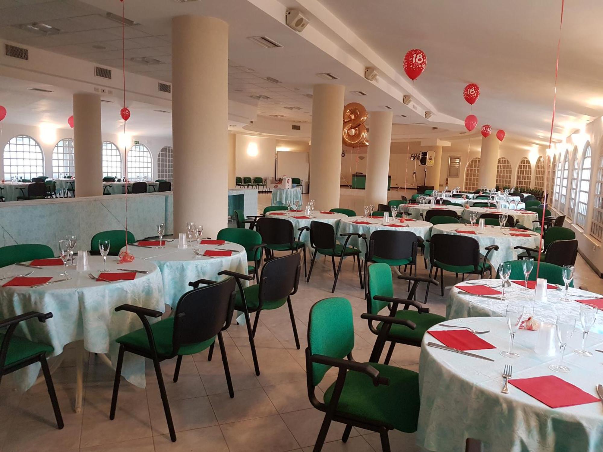 Hotel Cormoran Cattolica Exterior photo
